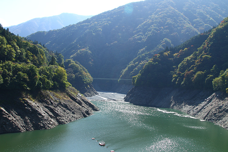 秩父湖（二瀬ダム）