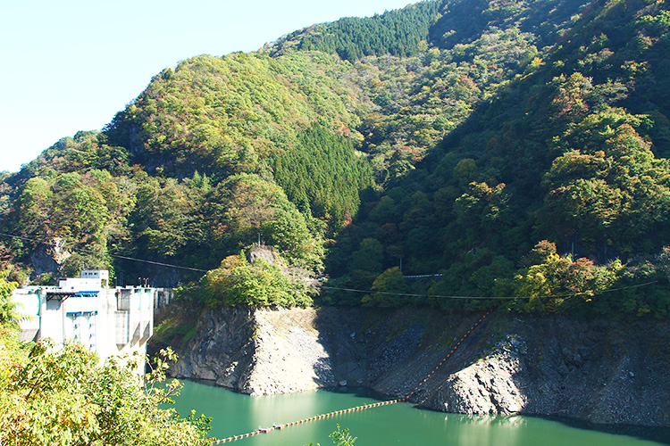 秩父湖（二瀬ダム）
